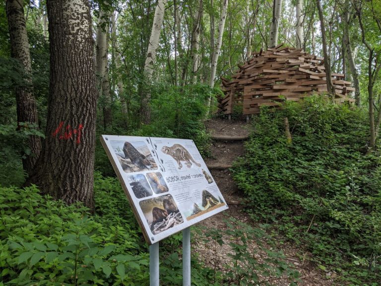 Malinovo - Malý Dunaj - Bobrí hrad